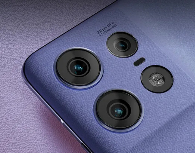 Motorola представила смартфон Edge 50 Pro за $383 со Snapdragon 7 Gen 3, продвинутыми камерами и 125-Вт зарядкой